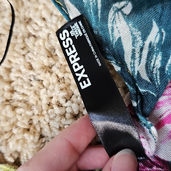 Express Wrap Beach Coverup - Picture 8 of 10